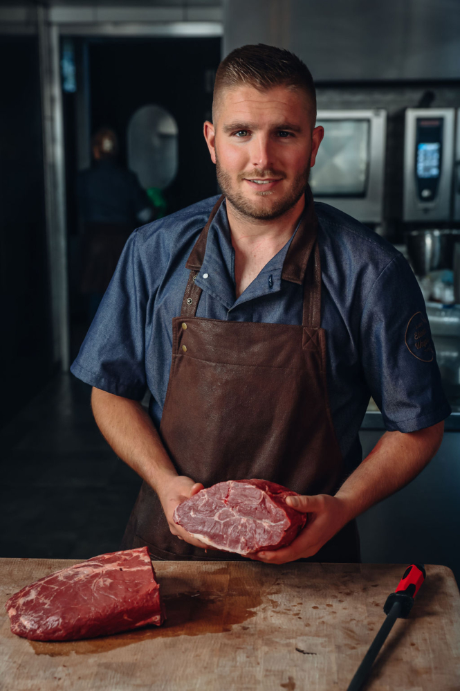 slagerij wageveld, wageveld, oostvoorne, slagerij oostvoorne, ambachtelijke slagerij, vers vlees, huisgemaakte producten, charcuterie, delicatessen, vakmanschap, lokale ondernemer, kwaliteit, dagvers, foodfotografie, winkelinterieur, meatlover, lekker eten, culinair, bourgondisch, winkelbeleving, ondernemen, voorne aan zee, keurslager, ambacht, versproducten
