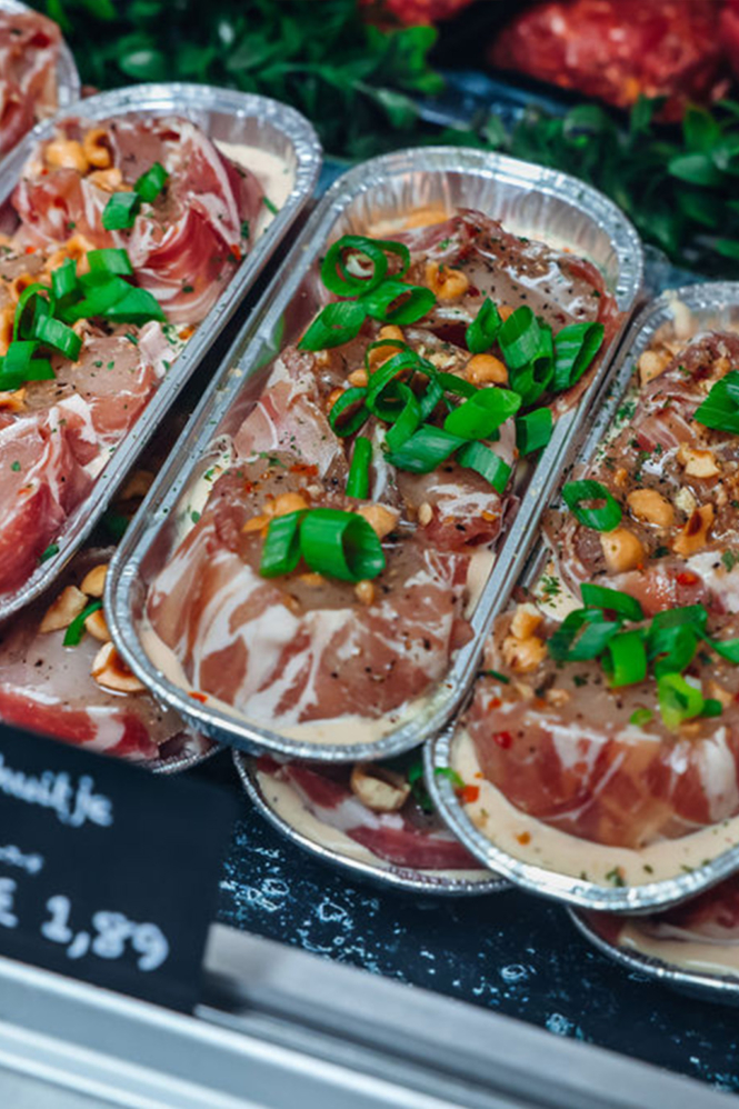 slagerij wageveld, wageveld, oostvoorne, slagerij oostvoorne, ambachtelijke slagerij, vers vlees, huisgemaakte producten, charcuterie, delicatessen, vakmanschap, lokale ondernemer, kwaliteit, dagvers, foodfotografie, winkelinterieur, meatlover, lekker eten, culinair, bourgondisch, winkelbeleving, ondernemen, voorne aan zee, keurslager, ambacht, versproducten